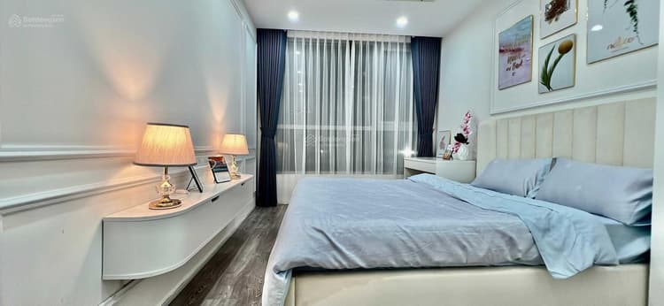 Cho thuê CCMN gần Bách Kinh Xây 4,5tr/tháng. Không chung chủ, điện 4k/số, nước 100k/ng, sinh hoạt, vệ sinh, thang máy, internet 70k/ng. Đầy đủ đồ chỉ việc dọn vào ở